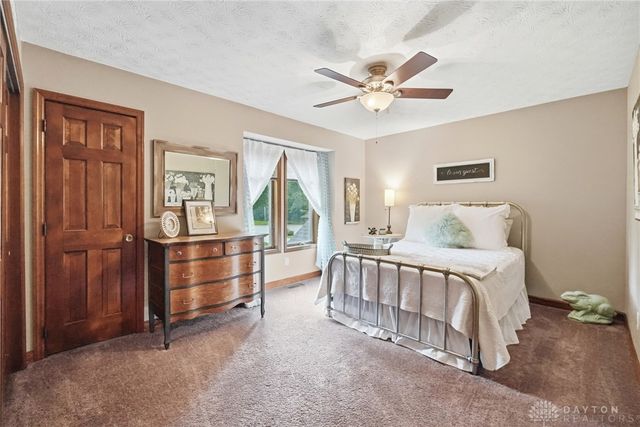 7670 Whispering Oaks Trail, Tipp City, OH 45371
