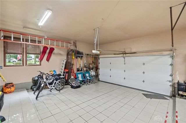 7670 Whispering Oaks Trail, Tipp City, OH 45371