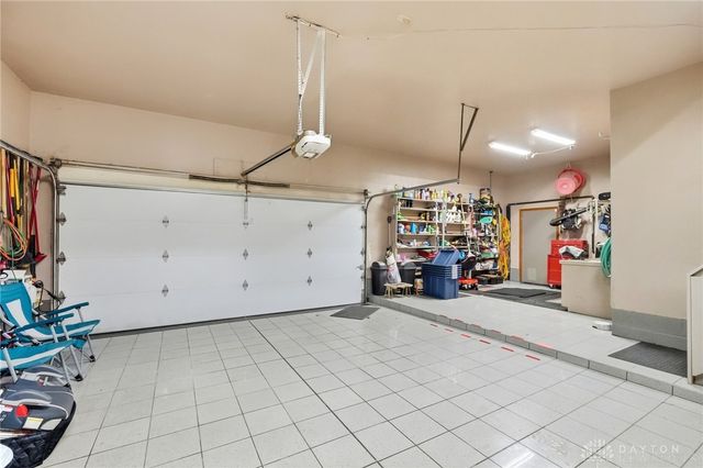 7670 Whispering Oaks Trail, Tipp City, OH 45371