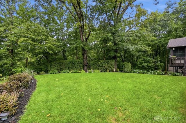 7670 Whispering Oaks Trail, Tipp City, OH 45371