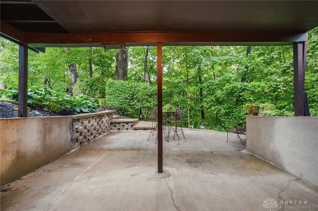 7670 Whispering Oaks Trail, Tipp City, OH 45371