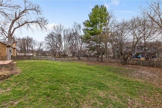 11301 Lowell Avenue, Overland Park, KS 66210