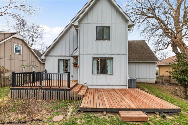 11301 Lowell Avenue, Overland Park, KS 66210