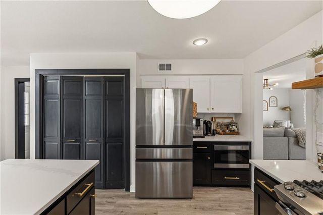 11301 Lowell Avenue, Overland Park, KS 66210