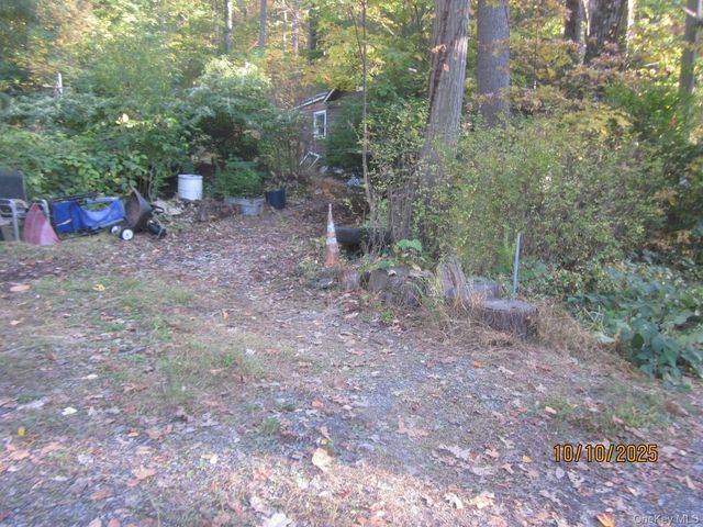 11 Woodland Circle S, Monroe, NY 10950