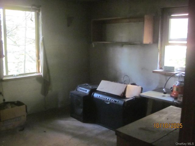 11 Woodland Circle S, Monroe, NY 10950