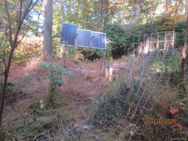 11 Woodland Circle S, Monroe, NY 10950