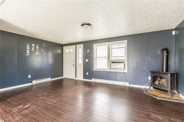 49 Silver Street, Manchester, NY 14432