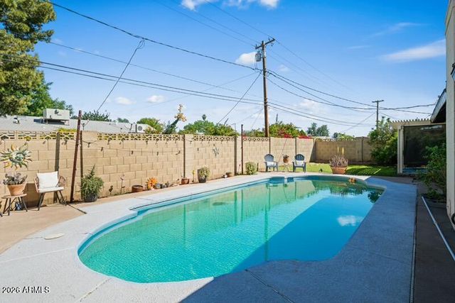 3934 W MYRTLE Avenue, Phoenix, AZ 85051
