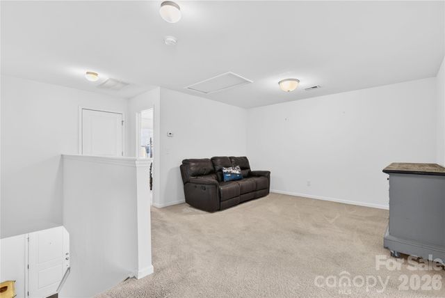 105 Brookshire Lane E, Statesville, NC 28677