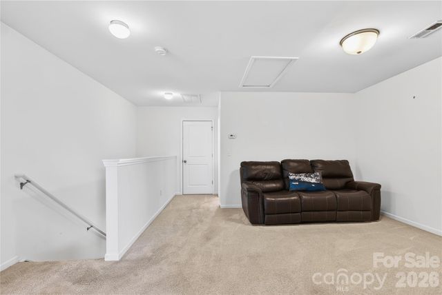 105 Brookshire Lane E, Statesville, NC 28677