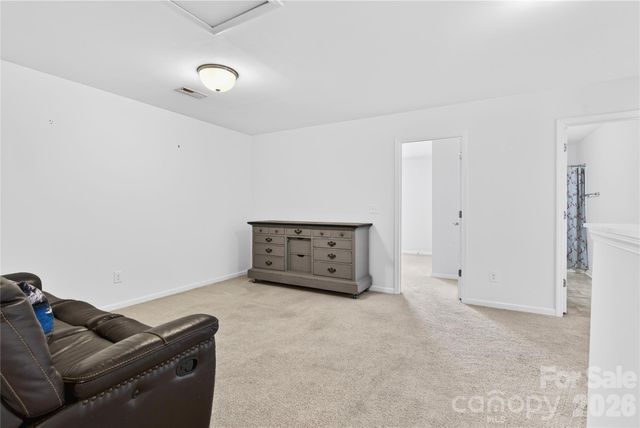 105 Brookshire Lane E, Statesville, NC 28677