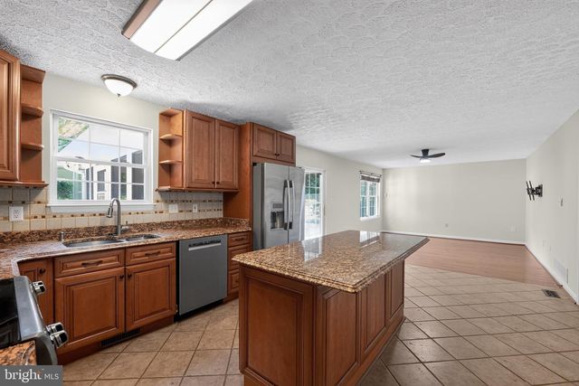 1624 OLD BAY LN, Severn, MD 21144