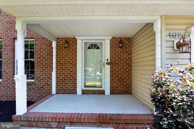 1624 OLD BAY LN, Severn, MD 21144
