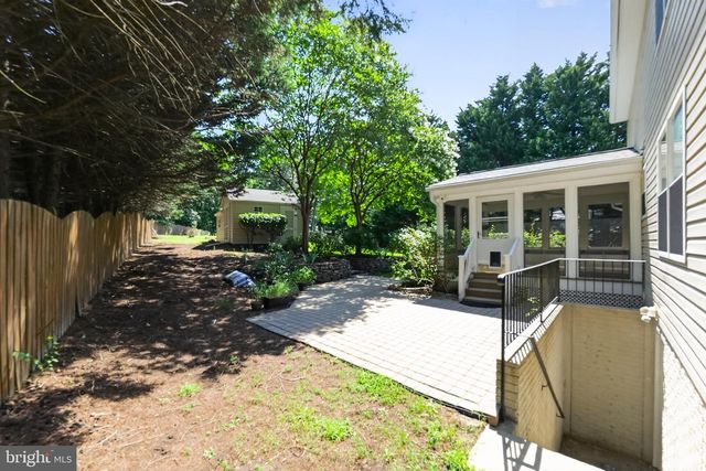 1624 OLD BAY LN, Severn, MD 21144