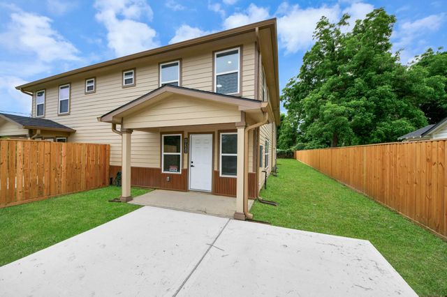 2430 Dolly Wright Street A, Houston, TX 77088