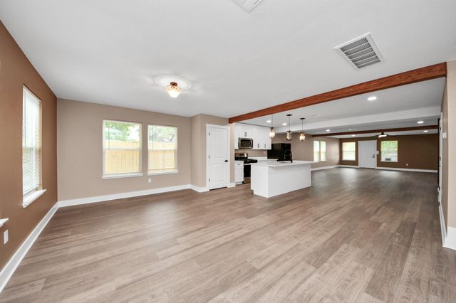 2430 Dolly Wright Street A, Houston, TX 77088