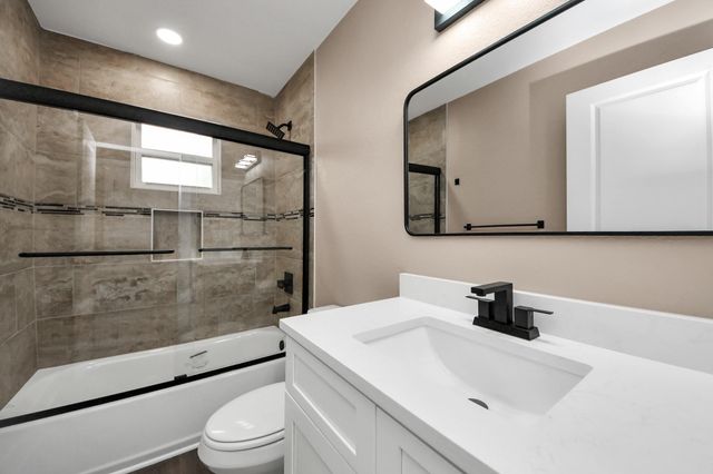 2430 Dolly Wright Street A, Houston, TX 77088