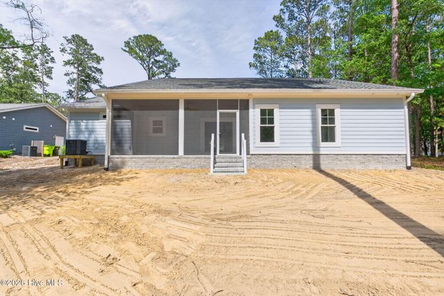3275 Mooring Drive SE, Bolivia, NC 28422