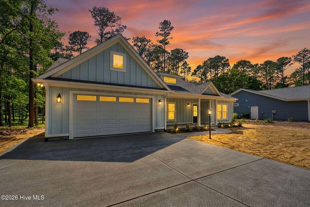 3275 Mooring Drive SE, Bolivia, NC 28422