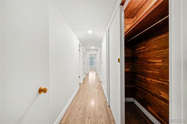 18 Country Aire Drive, Town And Country, MO 63131