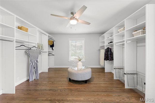 18 Country Aire Drive, Town And Country, MO 63131