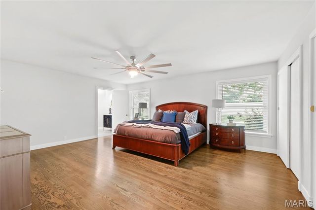 18 Country Aire Drive, Town And Country, MO 63131