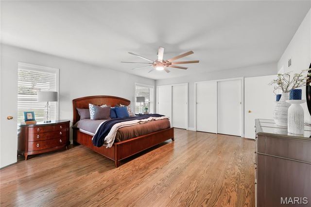 18 Country Aire Drive, Town And Country, MO 63131