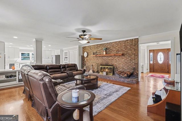 240 Smithstone Path, Fayetteville, GA 30214