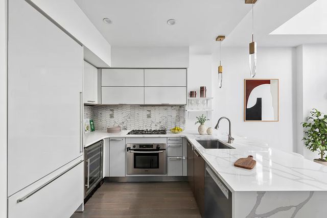 34 N 7TH Street TH3, New York City, NY 11249