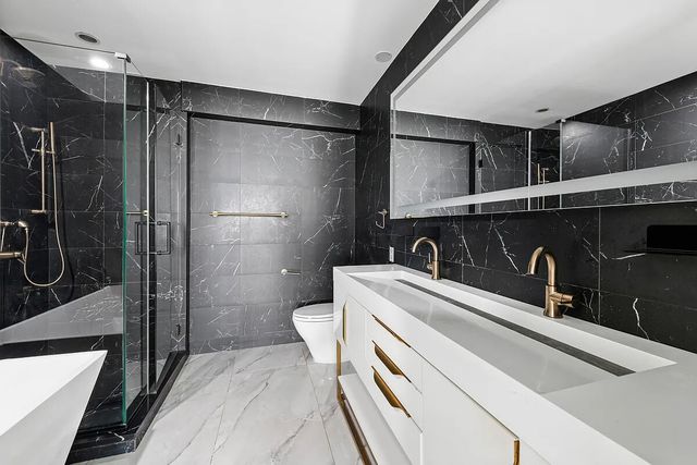 34 N 7TH Street TH3, New York City, NY 11249