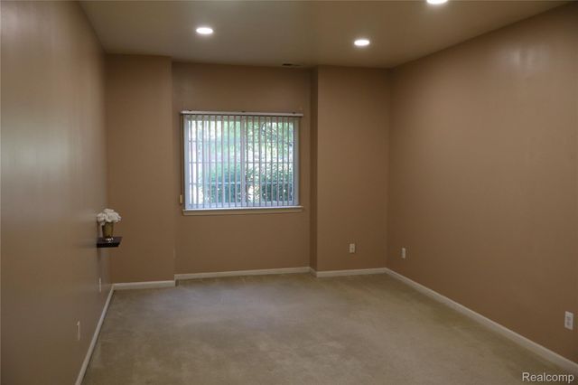 14554 Moravian Manor Circle 76, Sterling Heights, MI 48312