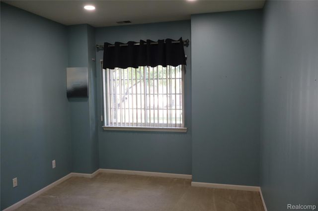 14554 Moravian Manor Circle 76, Sterling Heights, MI 48312