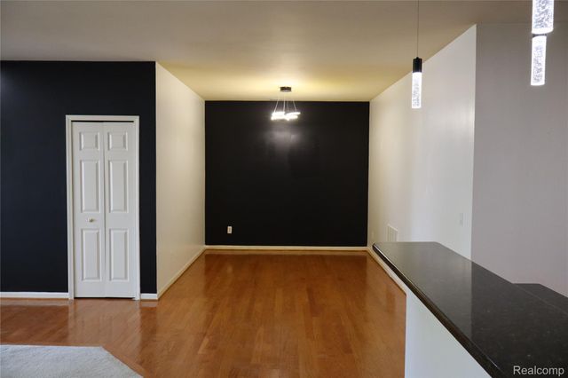 14554 Moravian Manor Circle 76, Sterling Heights, MI 48312