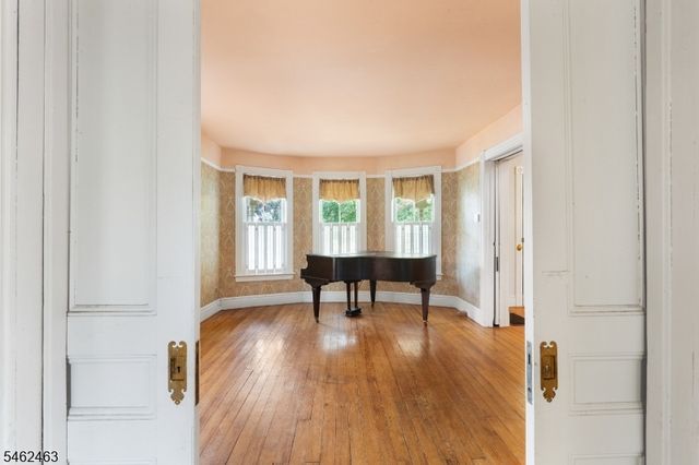 35 Maple Ave, Madison Boro, NJ 07940