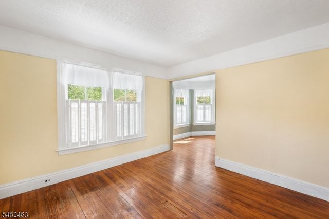 35 Maple Ave, Madison Boro, NJ 07940