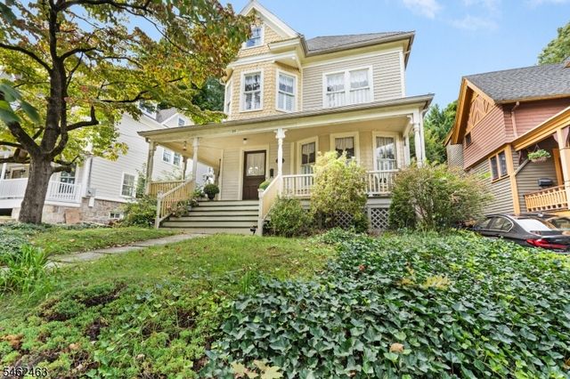 35 Maple Ave, Madison Boro, NJ 07940