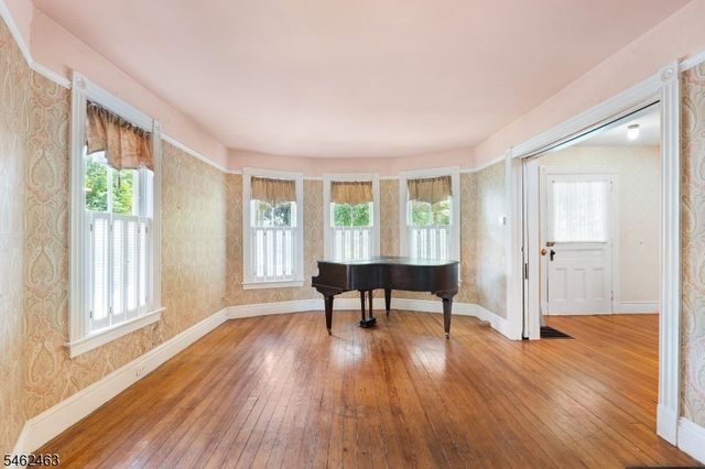 35 Maple Ave, Madison Boro, NJ 07940