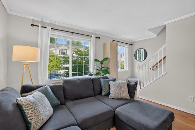 7773 Village Street, Chanhassen, MN 55317