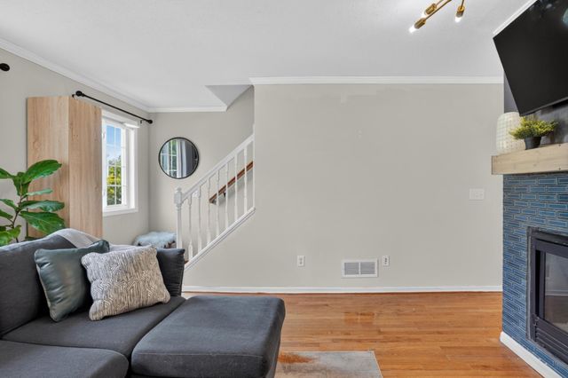 7773 Village Street, Chanhassen, MN 55317