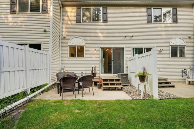 7773 Village Street, Chanhassen, MN 55317