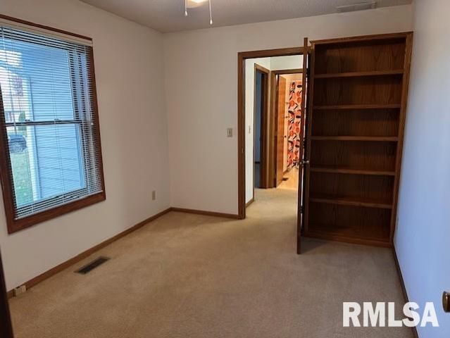 22 Appomatox Avenue, Jacksonville, IL 62650