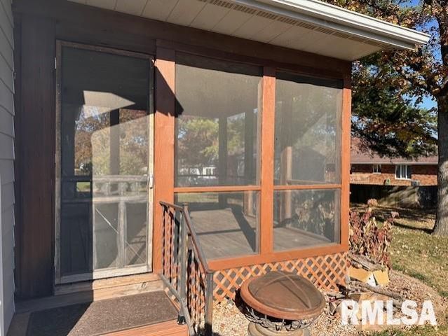 22 Appomatox Avenue, Jacksonville, IL 62650