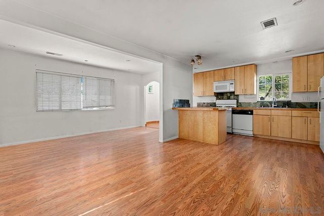 4270 S Tropico Dr, La Mesa, CA 91941