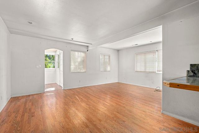 4270 S Tropico Dr, La Mesa, CA 91941