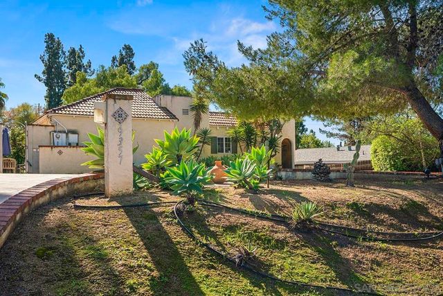 4270 S Tropico Dr, La Mesa, CA 91941