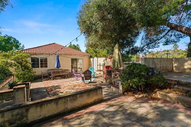 4270 S Tropico Dr, La Mesa, CA 91941
