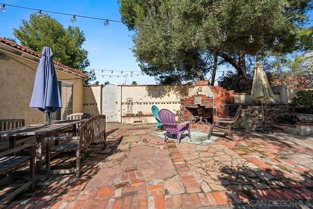 4270 S Tropico Dr, La Mesa, CA 91941