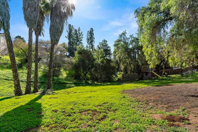 4270 S Tropico Dr, La Mesa, CA 91941