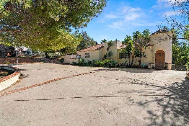 4270 S Tropico Dr, La Mesa, CA 91941